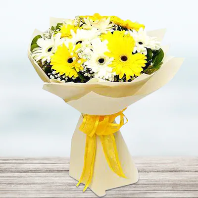YELLOW WHITE BOUQUET